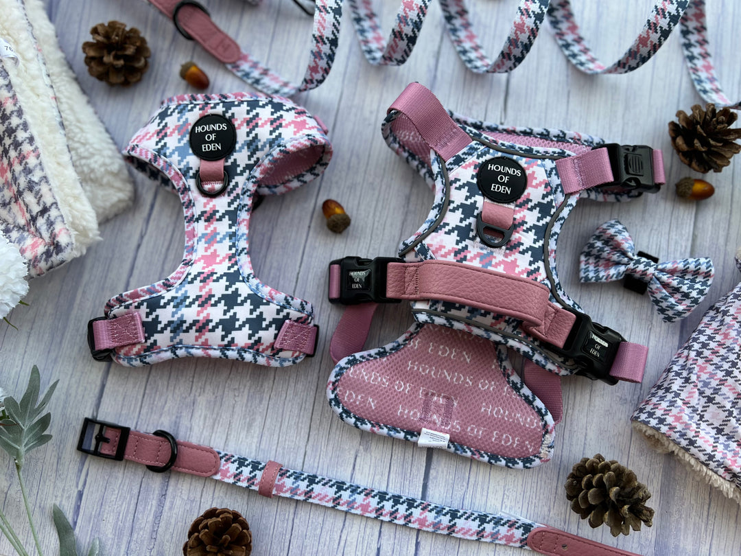 Pink Houndstooth Design Poop Bag Holder