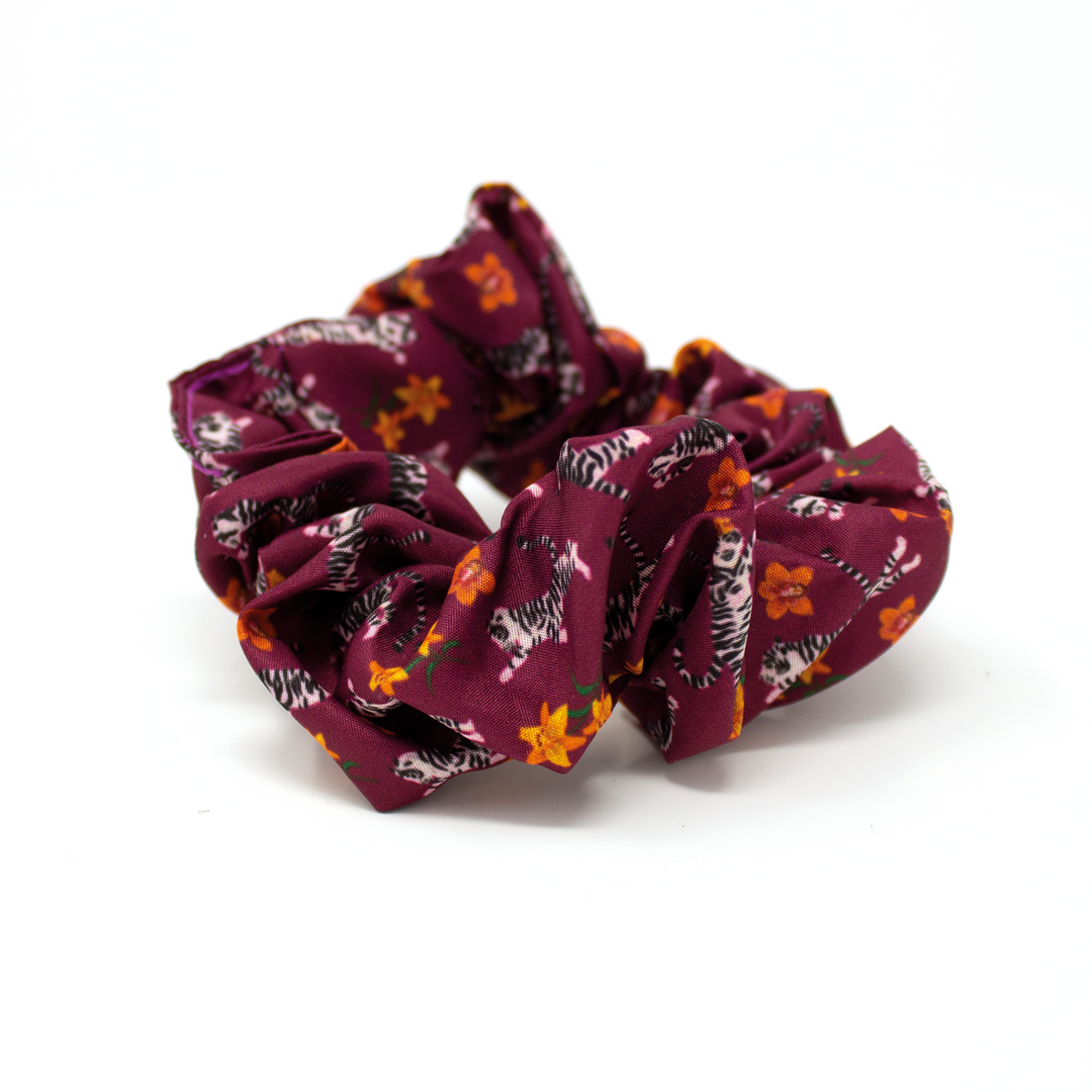 'Tiger Lily' - Goma para el pelo con estampado de tigre rosa magenta