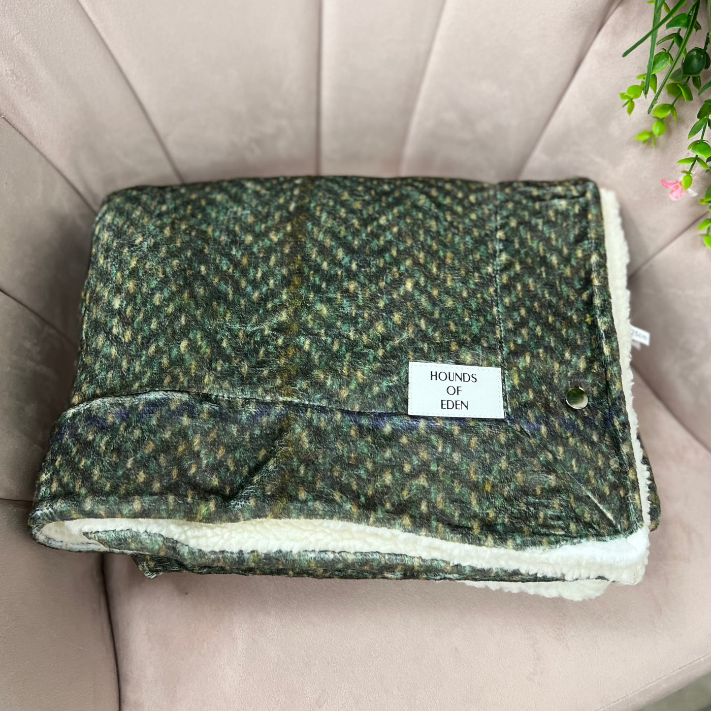 OUTLET - Max Dog Snuggle Blanket