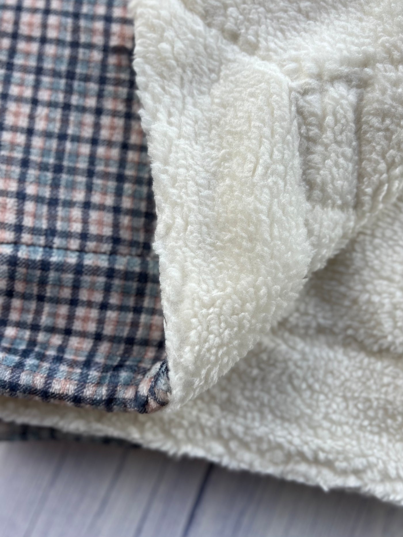 Tealing Smart Snuggle Blanket