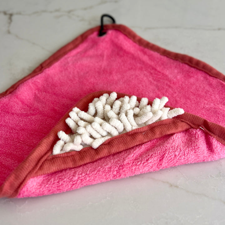 Mini Dog Towel + Clip, Pink & Red