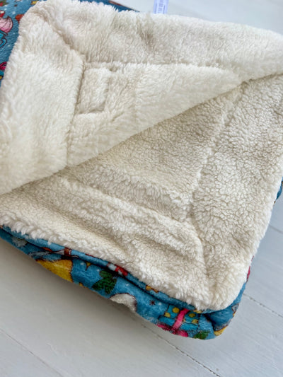 Christmas Candyland Snuggle Blanket - No Poppers