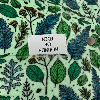 OUTLET-FERNTASTIC SNUGGLE BLANKET-0148