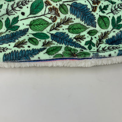 OUTLET-FERNTASTIC SNUGGLE BLANKET-0131