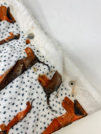 Outlet - SIZZLIN' SAUSAGES DOG SNUGGLE BLANKET - 0006