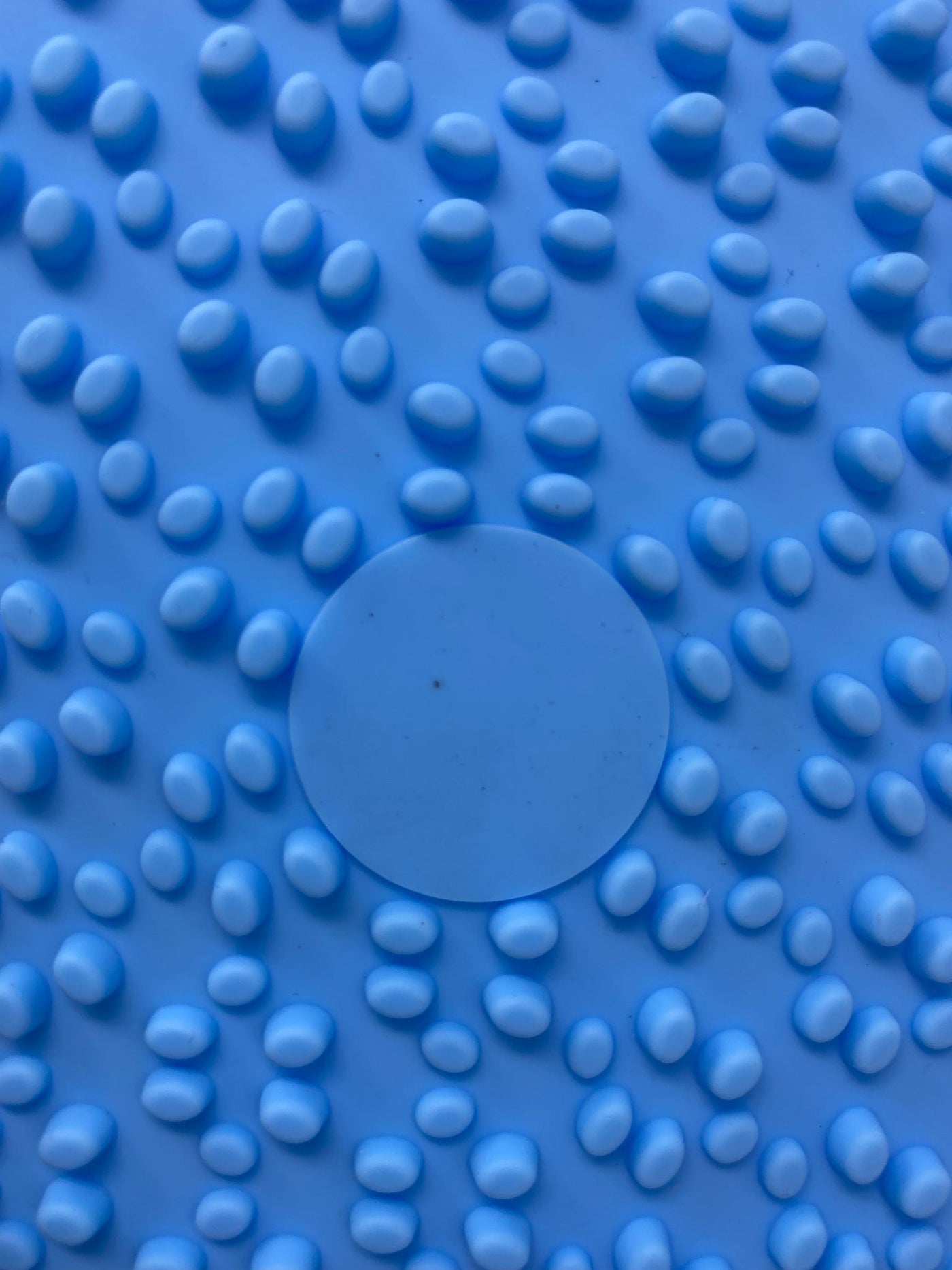 Outlet - BLUE MUNCHIE MAT WITH SUCTION CUPS - 0065