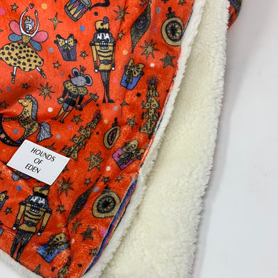 OUTLET-THE FOXY NUTCRACKER SNUGGLE BLANKET-0144