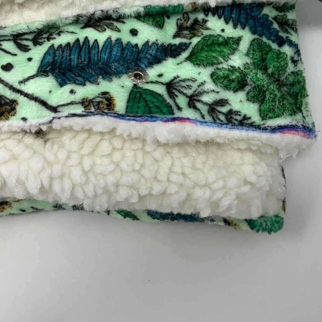 OUTLET-FERNTASTIC SNUGGLE BLANKET-0136
