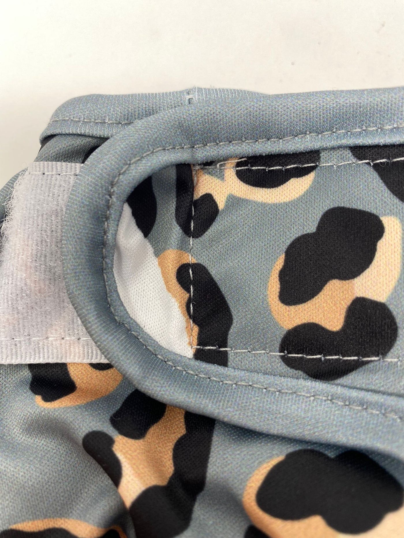 Outlet - OLD SIZE SMALL 'STEEL LEOPARD' - DOG SEASON HYGIENE PANTIES - 0036