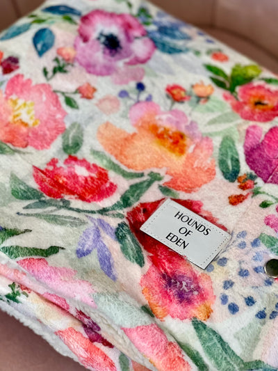 OUTLET - Ziggy's Secret Garden Dog Snuggle Blanket